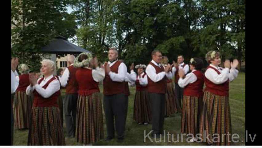 Līgo Bukaišos, dejo senioru deju kolektīvs "VĀRPA" 